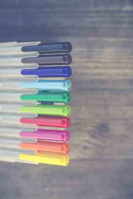 colored pen set at daytime